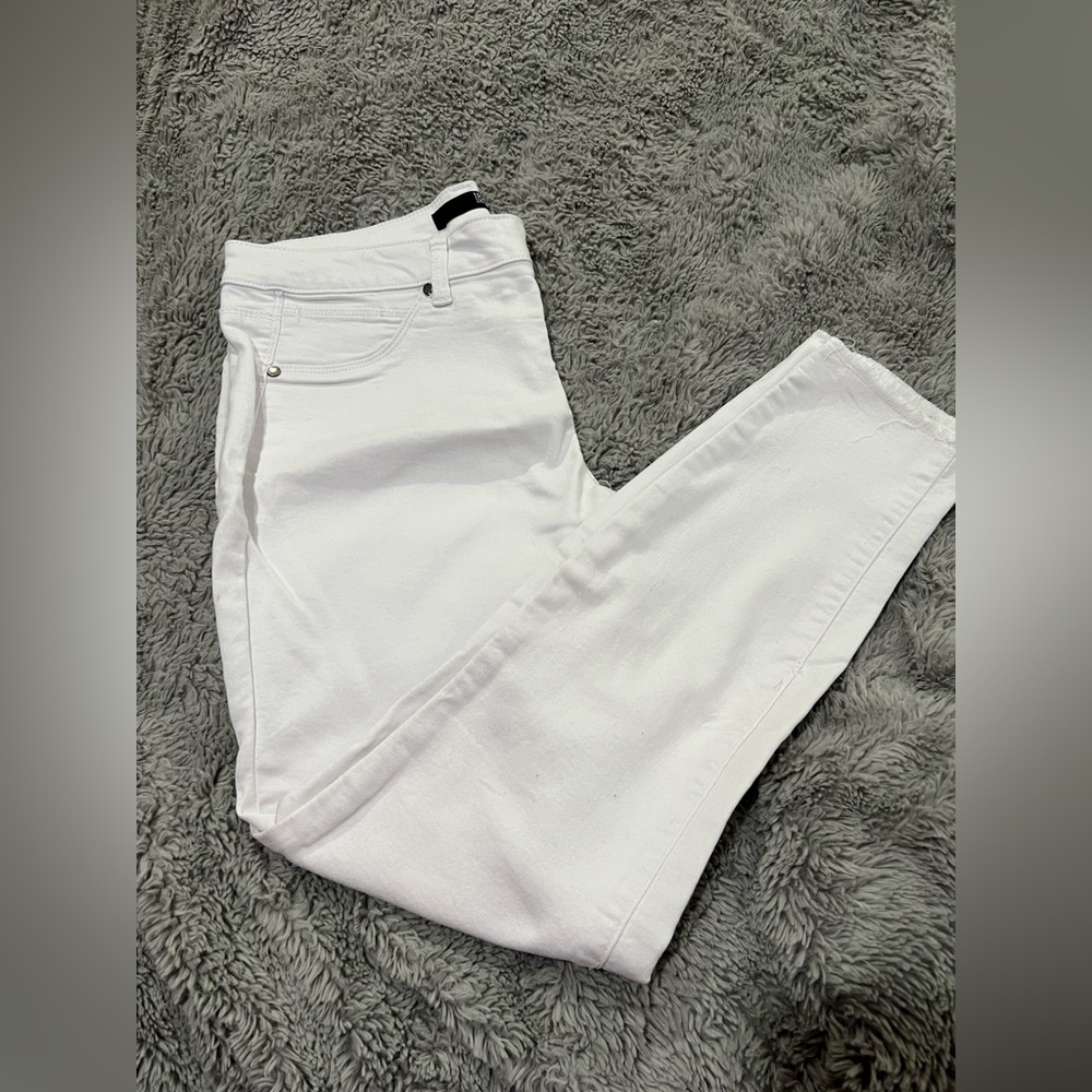 1822 Denim Women's Crisp White Skinny Jeans
